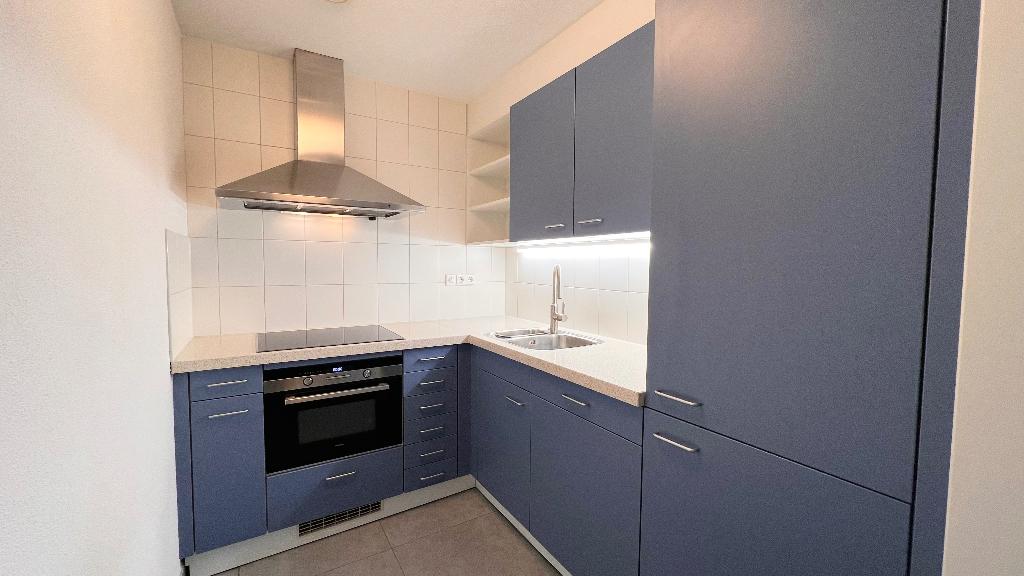 Complete hoekkeuken 240 × 180 cm met inbouwapparatuur, Ophalen, Gebruikt, Blauw, Hoekkeuken