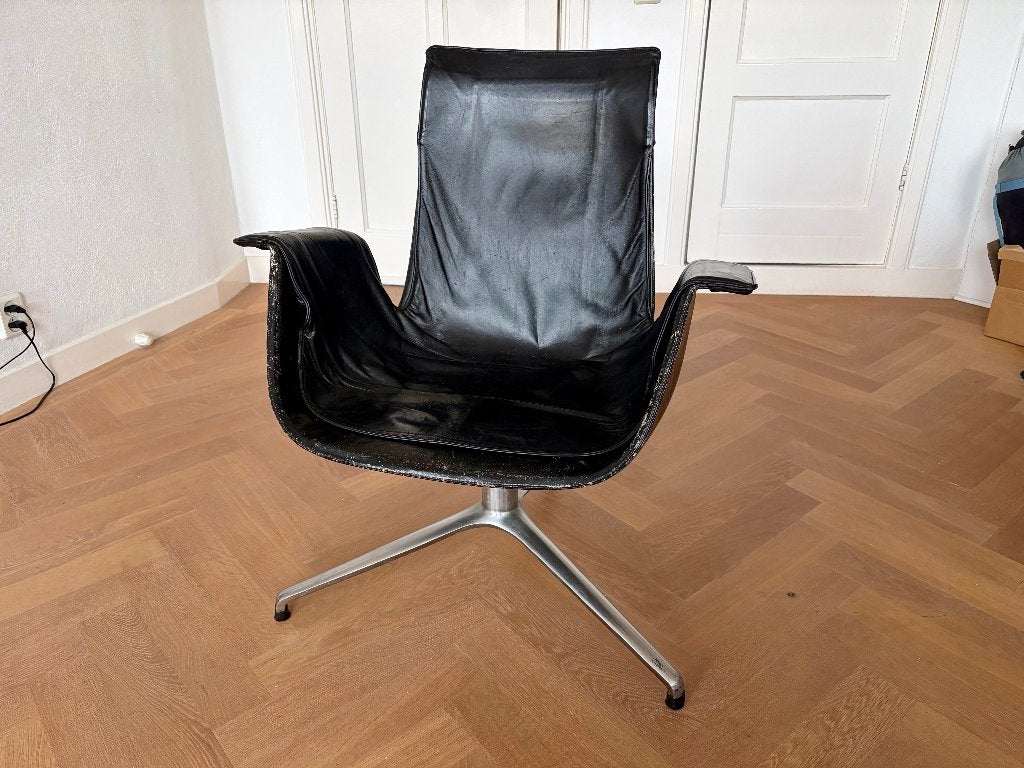 FK 6725 Tulip Chair - Deens design, Gebruikt, Zwart, Leer, Ophalen of Verzenden