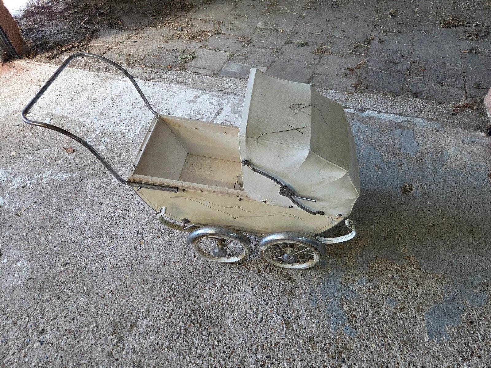 Vintage poppenwagen met pop - Jaren '50/'60, Ophalen, Gebruikt, Overige typen