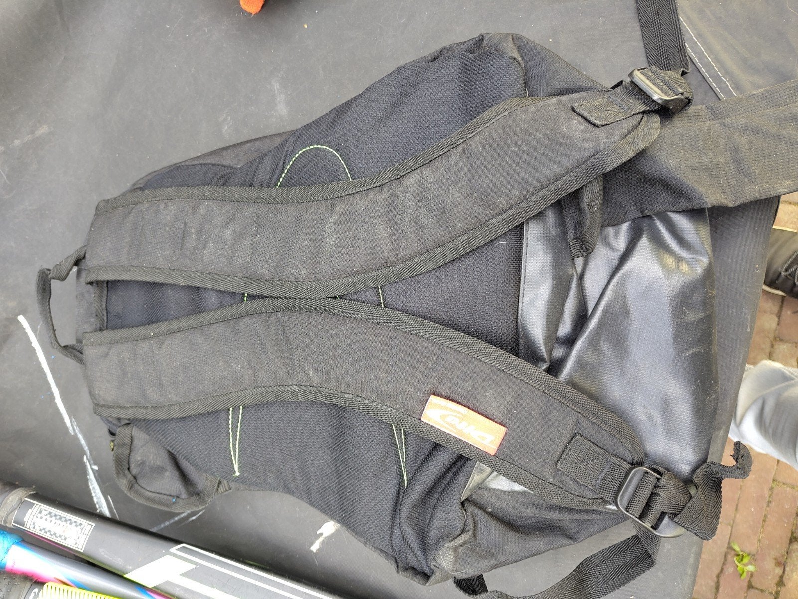 Dita hockeystick rugzak - Zwart met geel logo, Sport en Fitness, Ophalen, Gebruikt, Tas