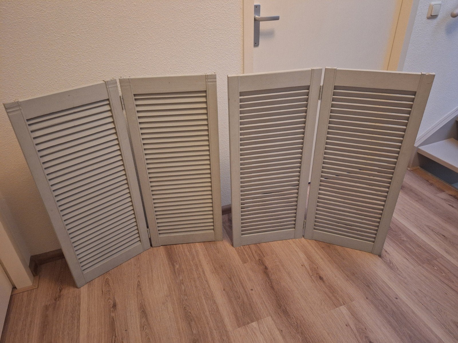 Set van 2  houten louvre deurtjes, grijs, Doe-het-zelf en Verbouw, Ophalen, Minder dan 80 cm, Overige typen, Minder dan 200 cm