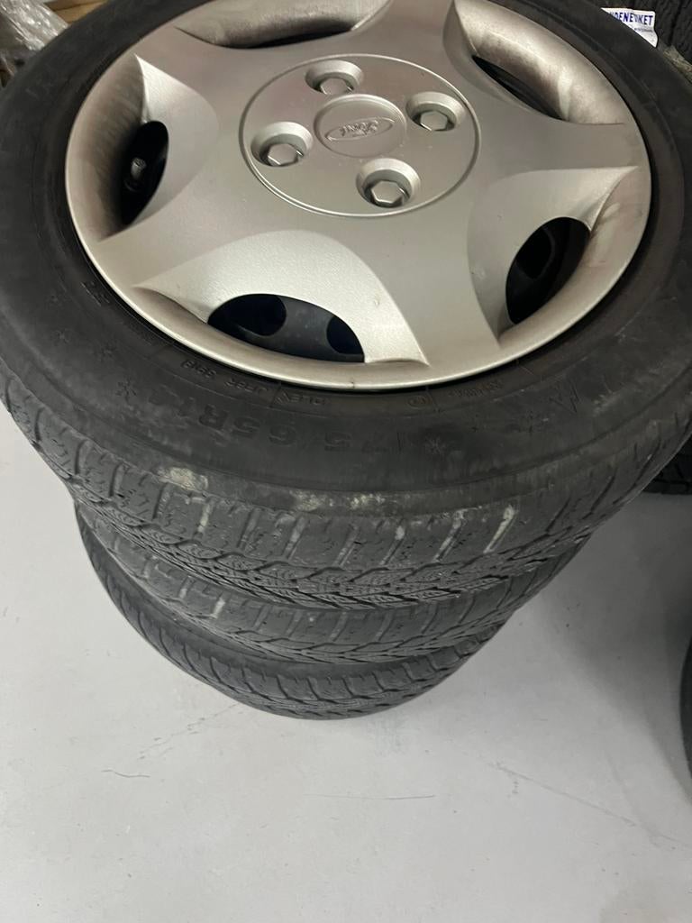 Velgenset Ford Fiesta 175/65R14, Ophalen, Gebruikt