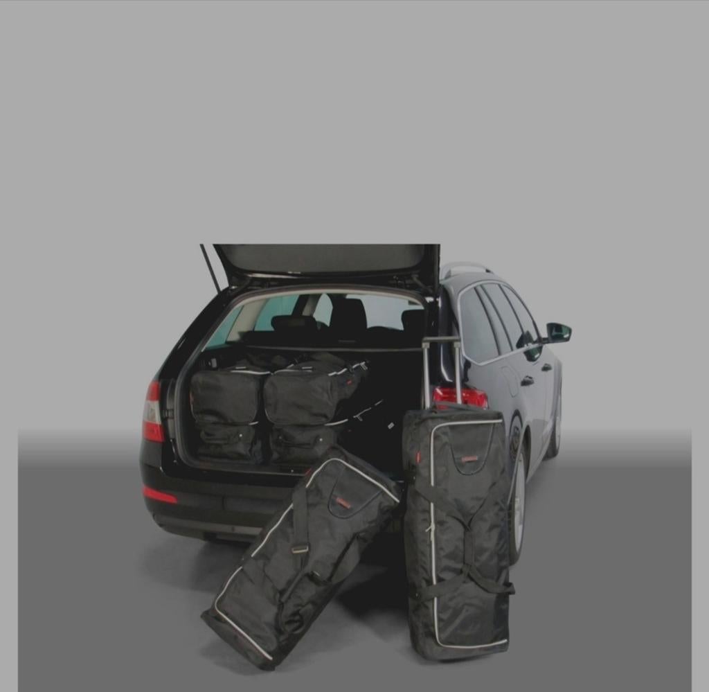 Zwarte reistassen set voor Skoda Octavia 2018, Ophalen