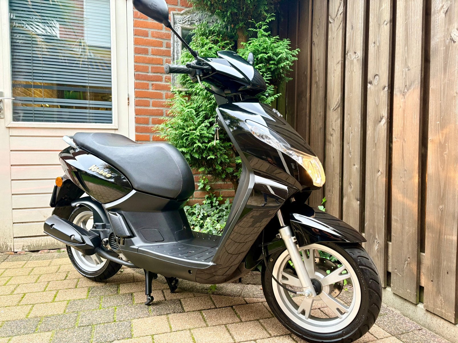 Top staat Peugeot Kisbee 4-takt snorscooter, Ophalen, Gebruikt, Benzine, Peugeot