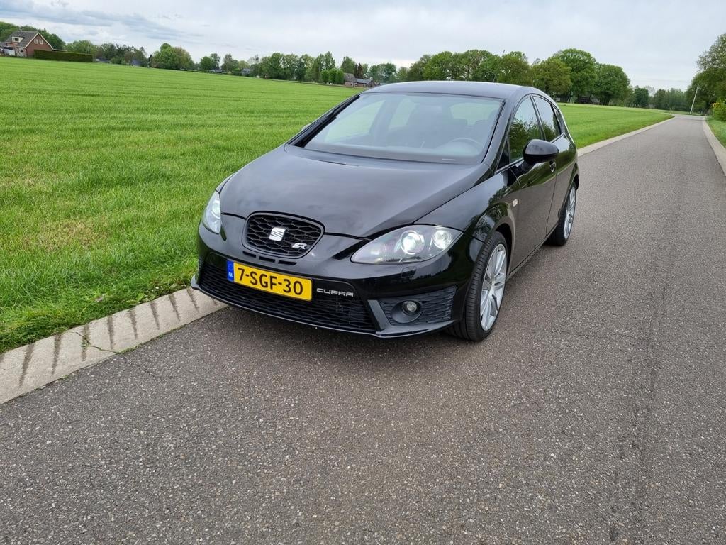 Seat Leon 2.0 TSI 195KW Cupra R 2011 Zwart, Auto's, Voorwielaandrijving, Zwart, 1984 cc, Leon