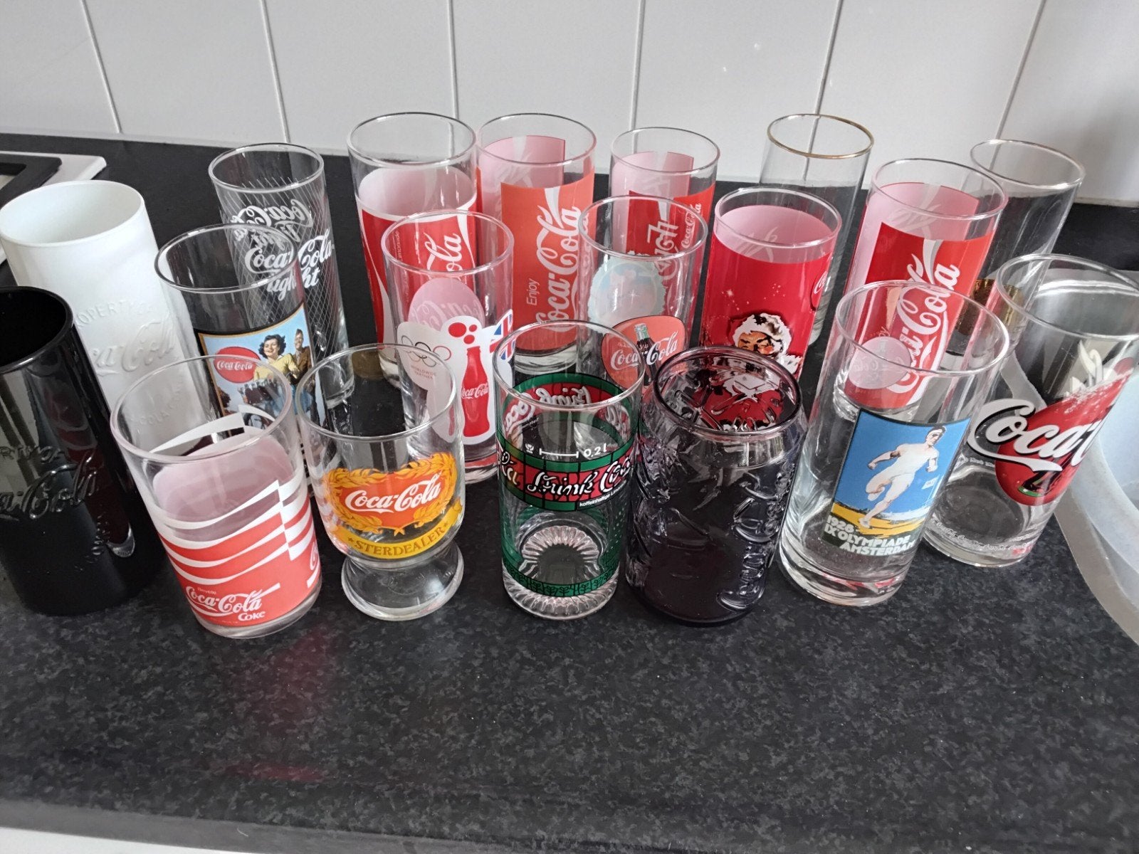Verschillende mooie   cola glazen te koop 1 euro p s, Ophalen of Verzenden
