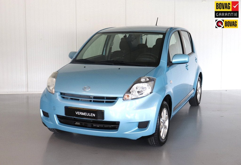 Daihatsu Sirion 2 1.3-16V Prestige automaat, Auto's, Daihatsu, Stof, Gebruikt, 31 €/maand, 4 cilinders