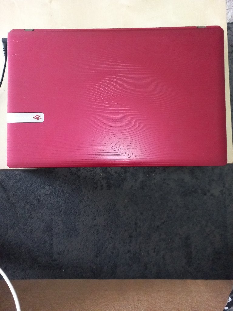 Laptop Packard Bell EasyNote TK rood met ssd  werkt goed, Computers en Software, Ophalen, Packard Bell, 2 tot 3 Ghz, Zo goed als nieuw