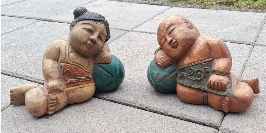 2 prachtige houten boeddha's / good luck children, Houtsnijwerk, Minder dan 20 cm, Ophalen of Verzenden, Hout