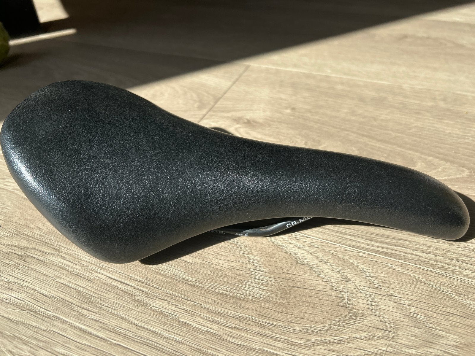 Larry vs Harry Bullitt zadel - Zo goed als nieuw, Bakfiets, Kunststof, Ophalen of Verzenden, Zo goed als nieuw