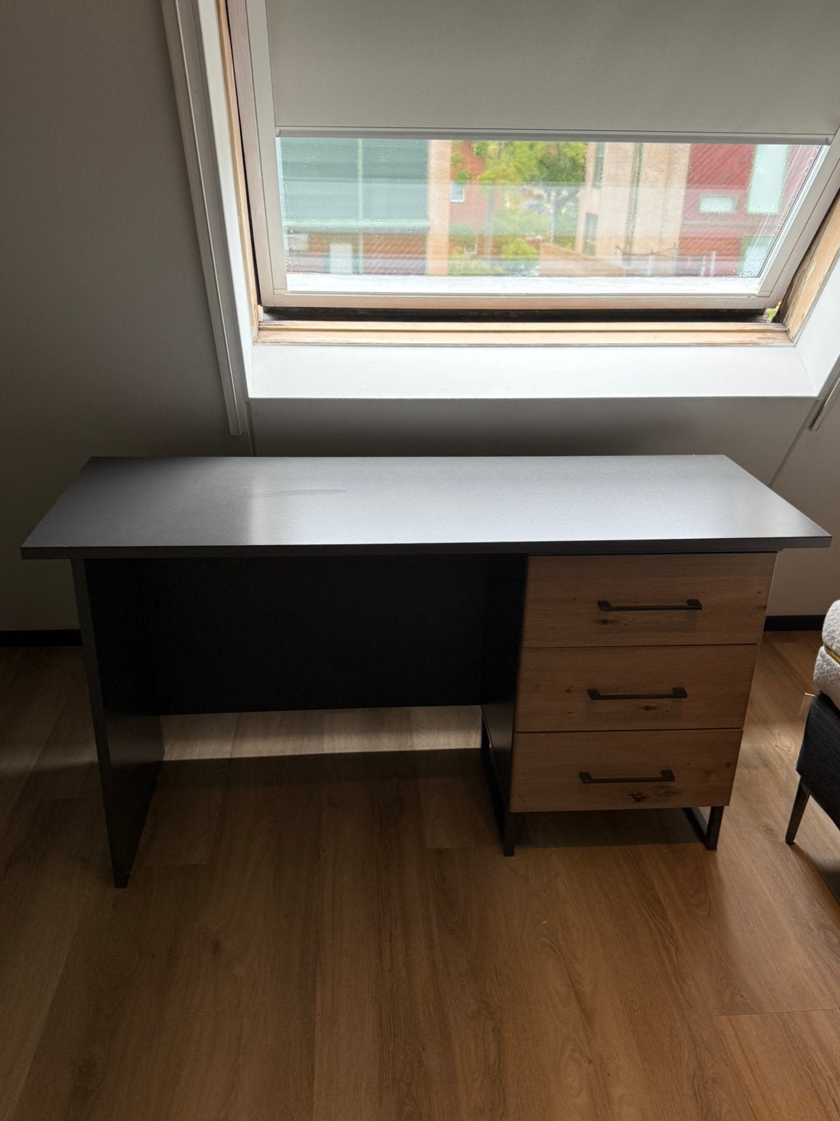 Net bureau te koop