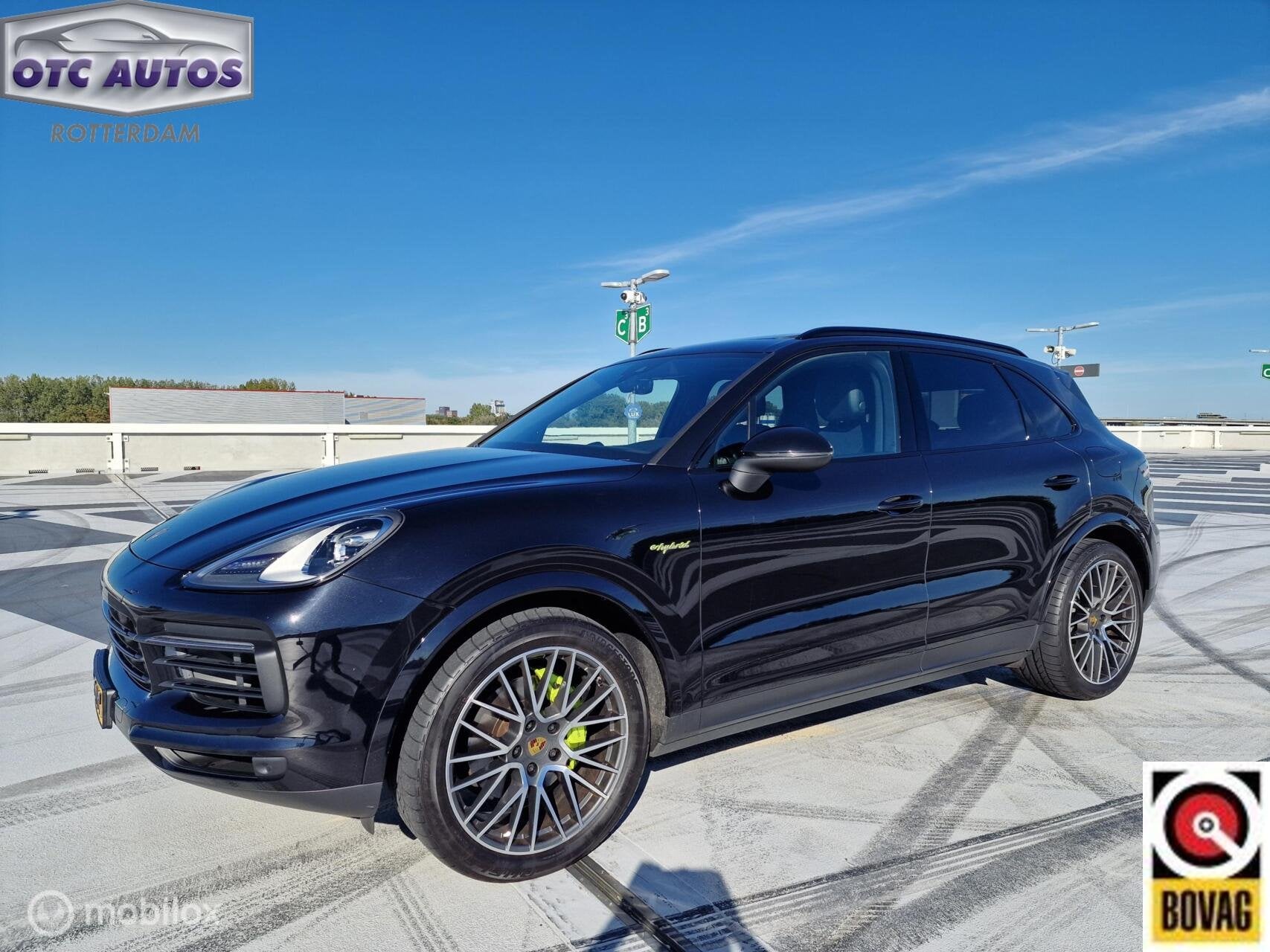 Porsche Cayenne 3.0 E-Hybrid Platinum Edition Dealeronderhou, Auto's, 2995 cc, Zwart, Leder, Bedrijf
