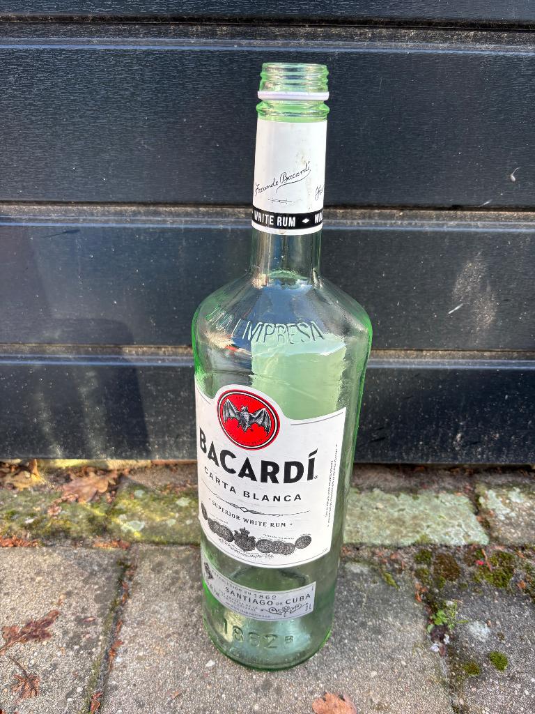 lege Bacardi fles 3 liter, Verzamelen, Merken en Reclamevoorwerpen, Ophalen of Verzenden, Gebruikt, Gebruiksvoorwerp