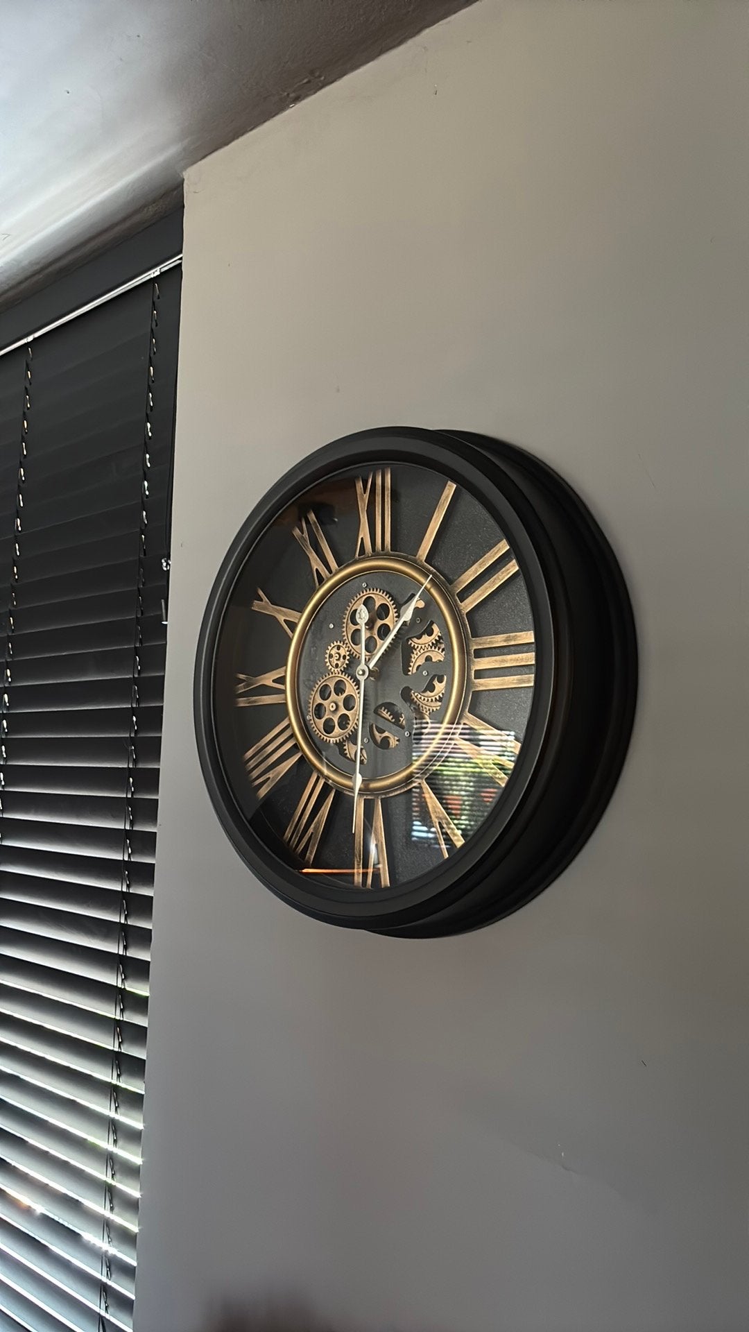 Klok met draaiende tandwielen 50 cm, Huis en Inrichting, Woonaccessoires | Klokken, Ophalen of Verzenden, Zo goed als nieuw, Wandklok