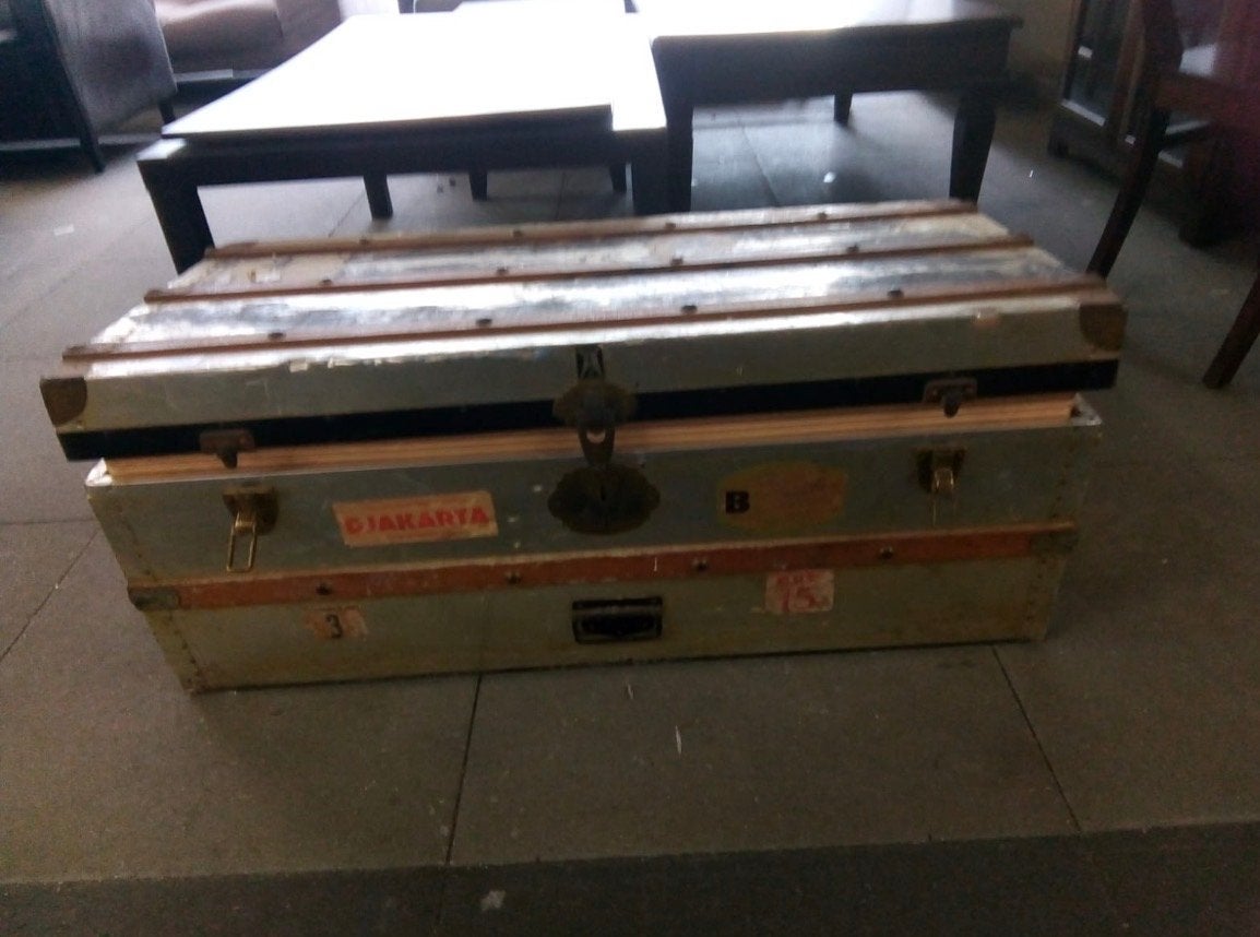 Vintage dekenkist/reiskoffer uit Indonesië, Ophalen
