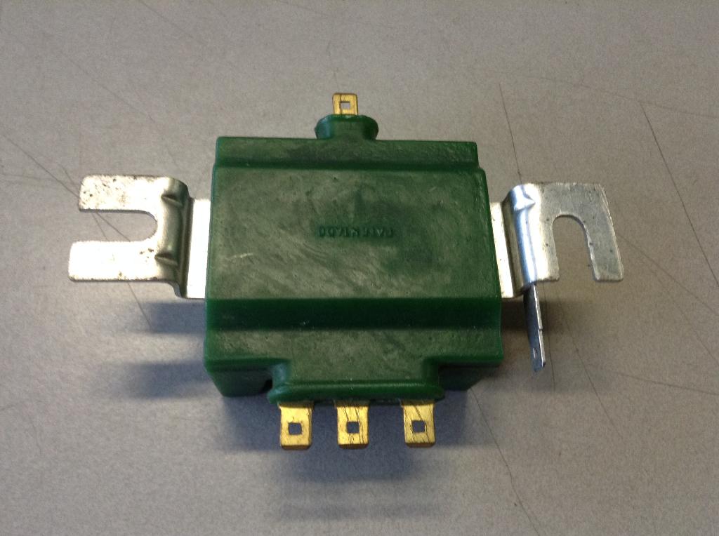 NIEUWE FEMSATRONIC 12-Volts dynamo regelaar landrover, Ophalen of Verzenden, Nieuw