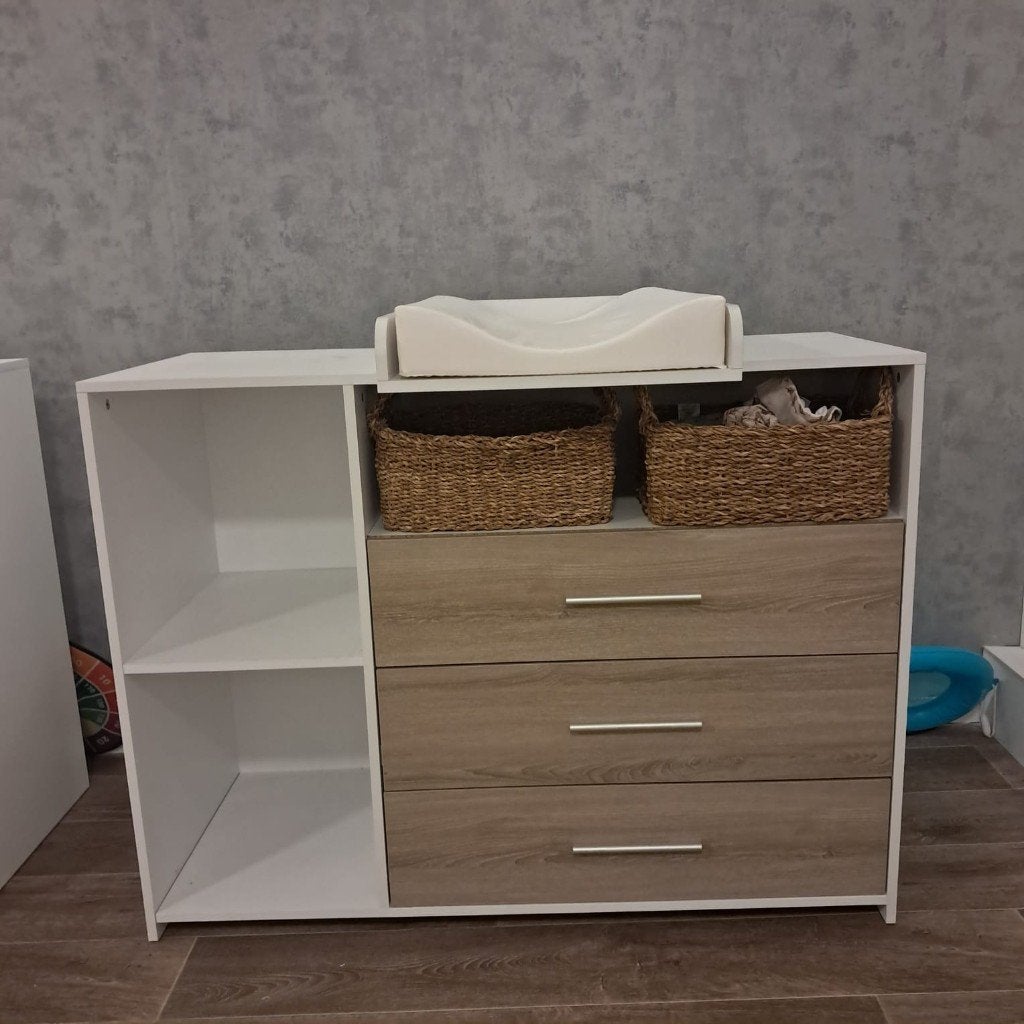 Commode nieuw., Ophalen, 50 tot 70 cm, 100 cm of meer, Zo goed als nieuw