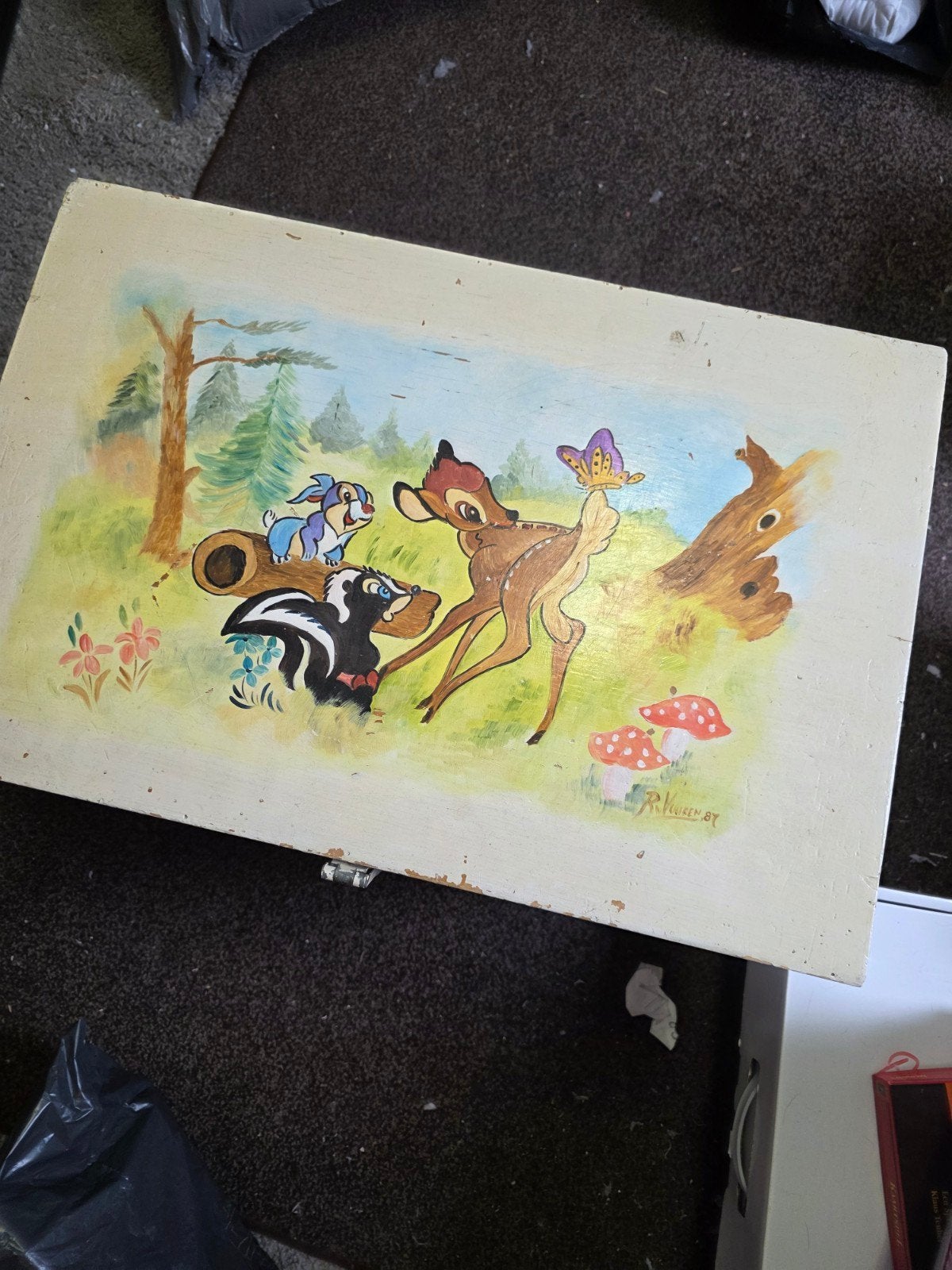 Handgemaakte kist met Bambi-schildering - Uniek door opa, Ophalen, Minder dan 50 cm, Gebruikt, 50 tot 100 cm