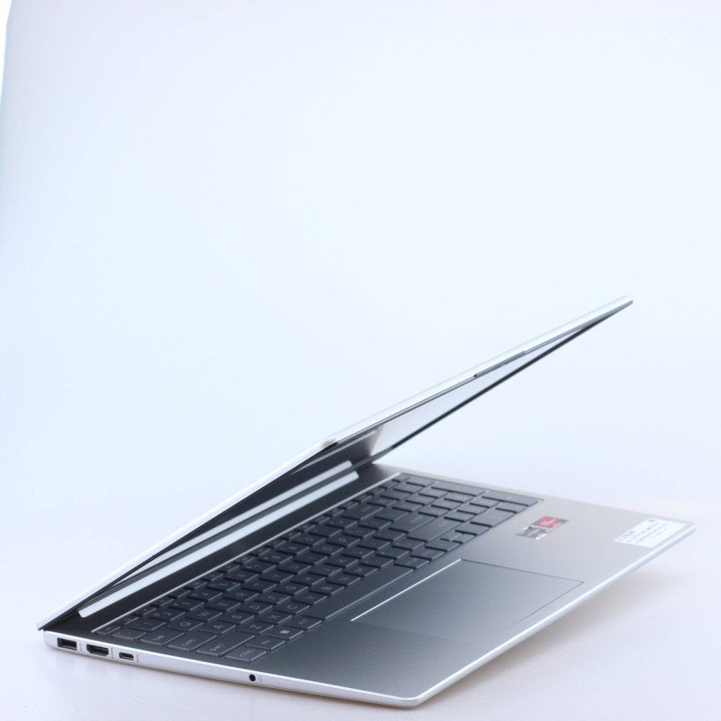 HP 15-FC0752ND AMD Ryzen 5-7520U/8GB/512GB SSD Win 11, HP, Zo goed als nieuw, Support@hp.com, 1501 Page Mill Road
Palo Alto, CA 94304
USA