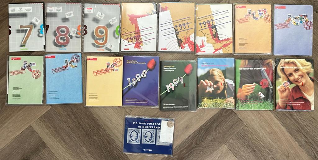 Jaargang postzegels, Postzegels en Munten, Postzegels | Nederland, Ophalen of Verzenden, Na 1940, Postfris