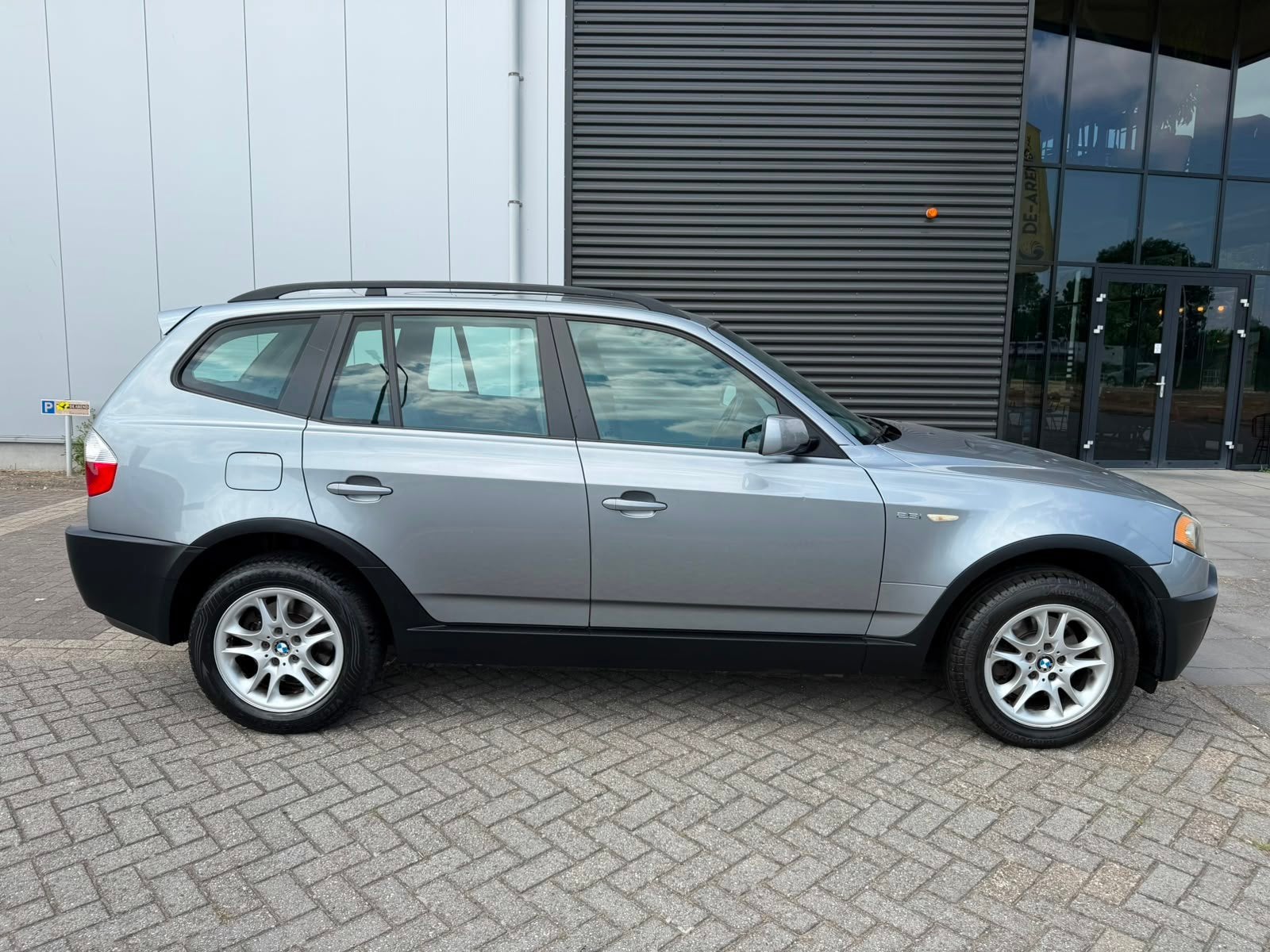 BMW X3 2.5i Executive AUTOMAAT Panorama dak Nieuwe APK, Auto's, BMW, Automaat, Gebruikt, 2494 cc, Parkeersensor