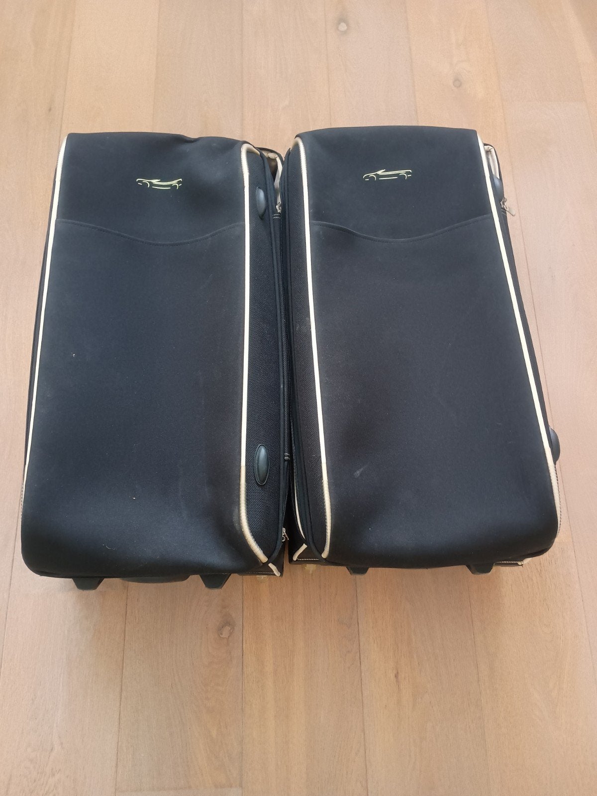 Origineel Volkswagen EOS Kofferset - Zwart, Uitschuifbare handgreep, 30 cm of meer, Gebruikt, Zwart