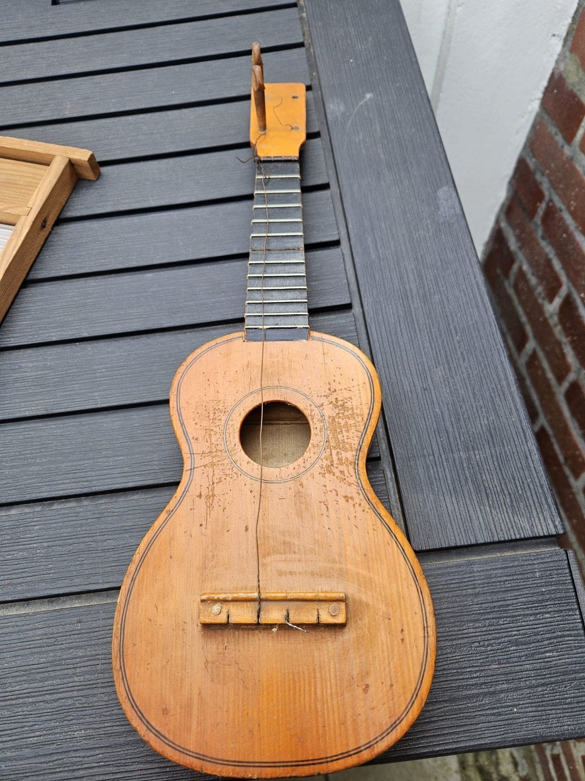 Oude houten gitaar - Decoratie of restauratieproject, Ophalen of Verzenden, Gebruikt, Overige typen