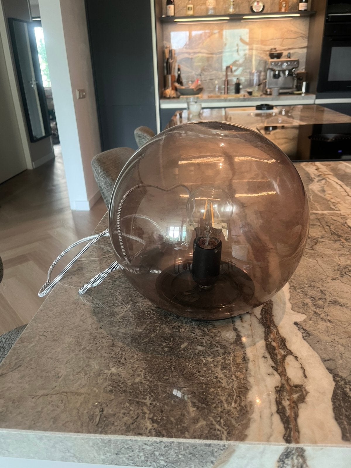 Ikea IKEA ikea FADO tafellamp / nachtlamp rookglas, Ophalen, Zo goed als nieuw