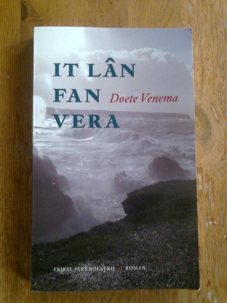 It lân fan Vera,  Friestalige roman,  Doete Venema, Boeken, Taal | Overige Talen, Zo goed als nieuw, Ophalen of Verzenden