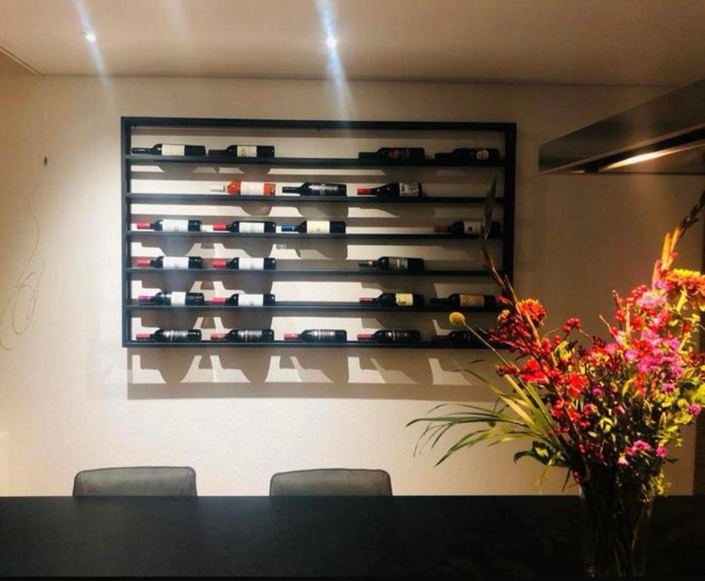 Industrieel metalen  wijnrek, Huis en Inrichting, Woonaccessoires | Wijnrekken, Ophalen, Zo goed als nieuw, 25 flessen of meer