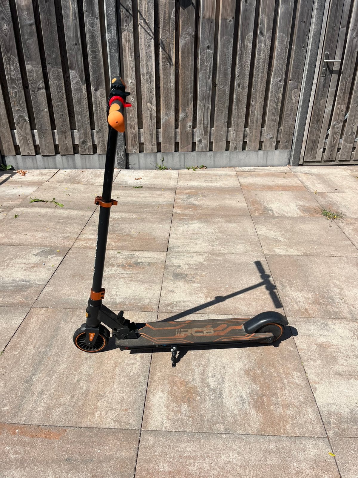 Rcb rockourlife elektrische step, Ophalen, Zo goed als nieuw, Elektrische step (E-scooter)