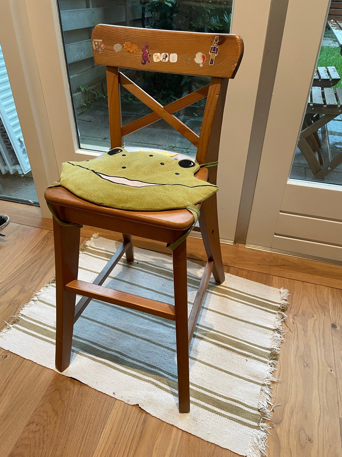 Ikea Ingolf junior stoel met kikkertje zitkussen, Ophalen, Gebruikt, Overige kleuren, Eén