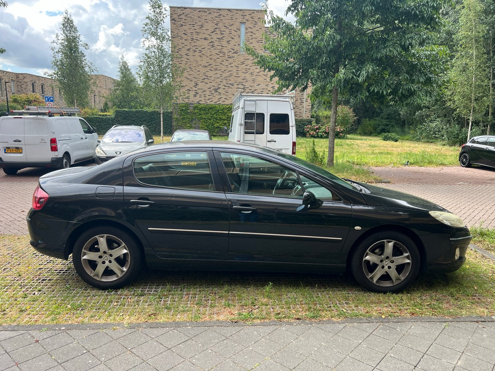 Peugeot 407 2.0 16V 103KW 2007 Zwart, Auto's, 745 kg, 1800 kg, Zwart, 4 cilinders
