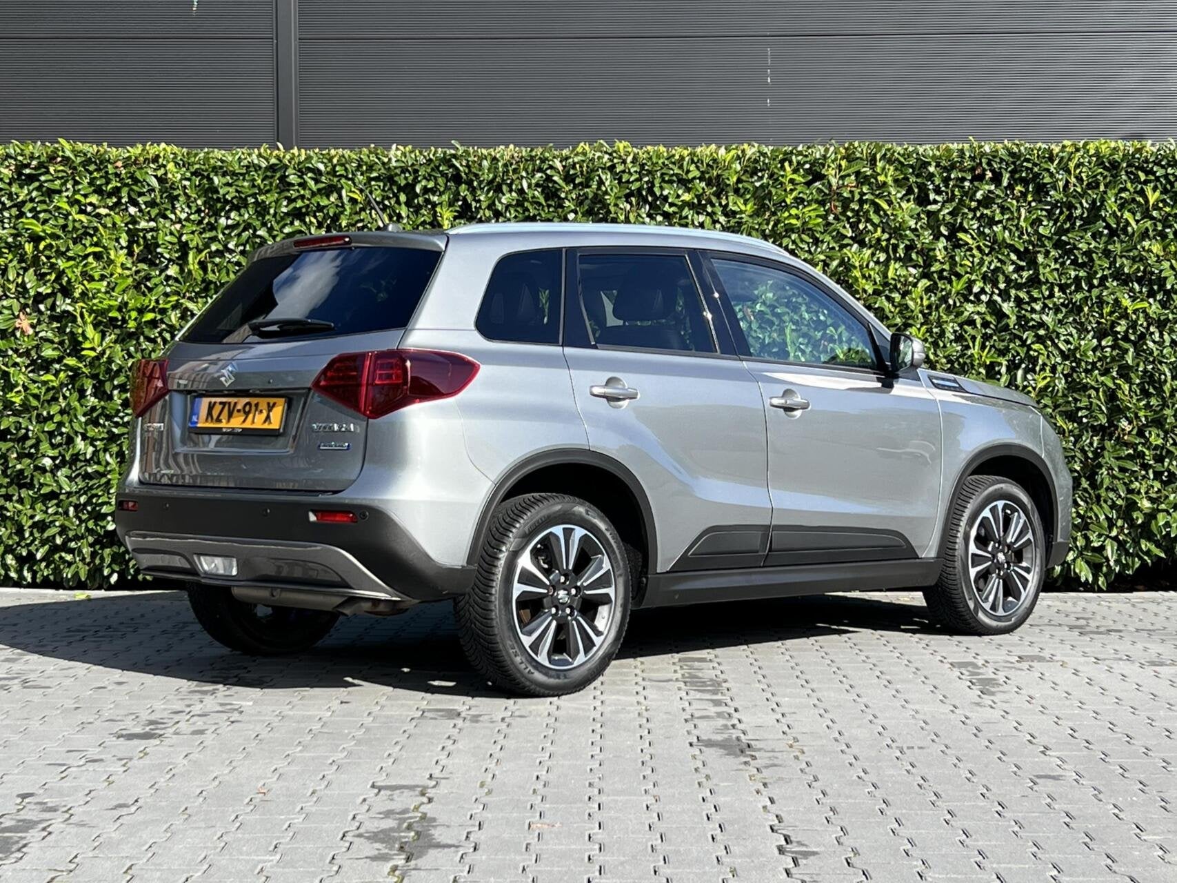 Suzuki Vitara 1.4 Boosterjet Style Smart Hybrid, 1E EIGENAAR, Gebruikt, Zwart, 129 pk, Bedrijf