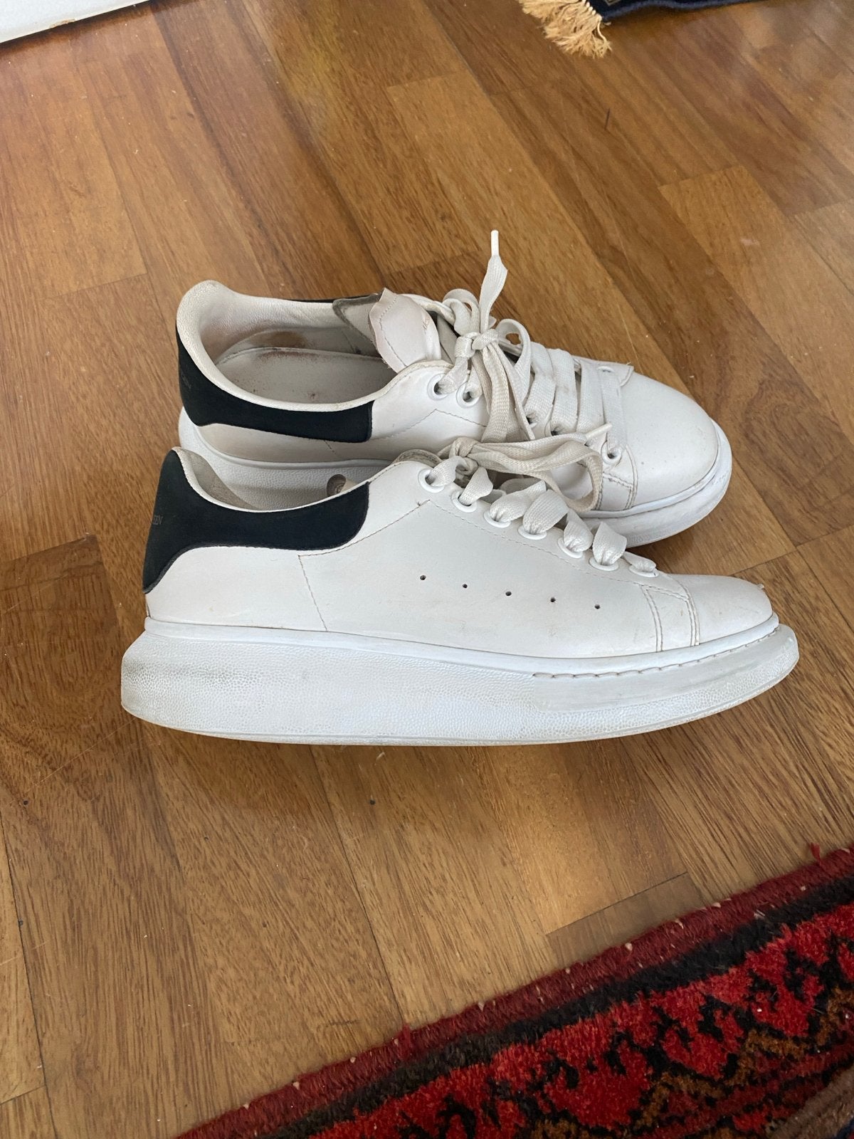 Alexander McQueen Sneakers Maat 39, Kleding | Dames, Schoenen, Ophalen, Gedragen, Wit, Sneakers of Gympen