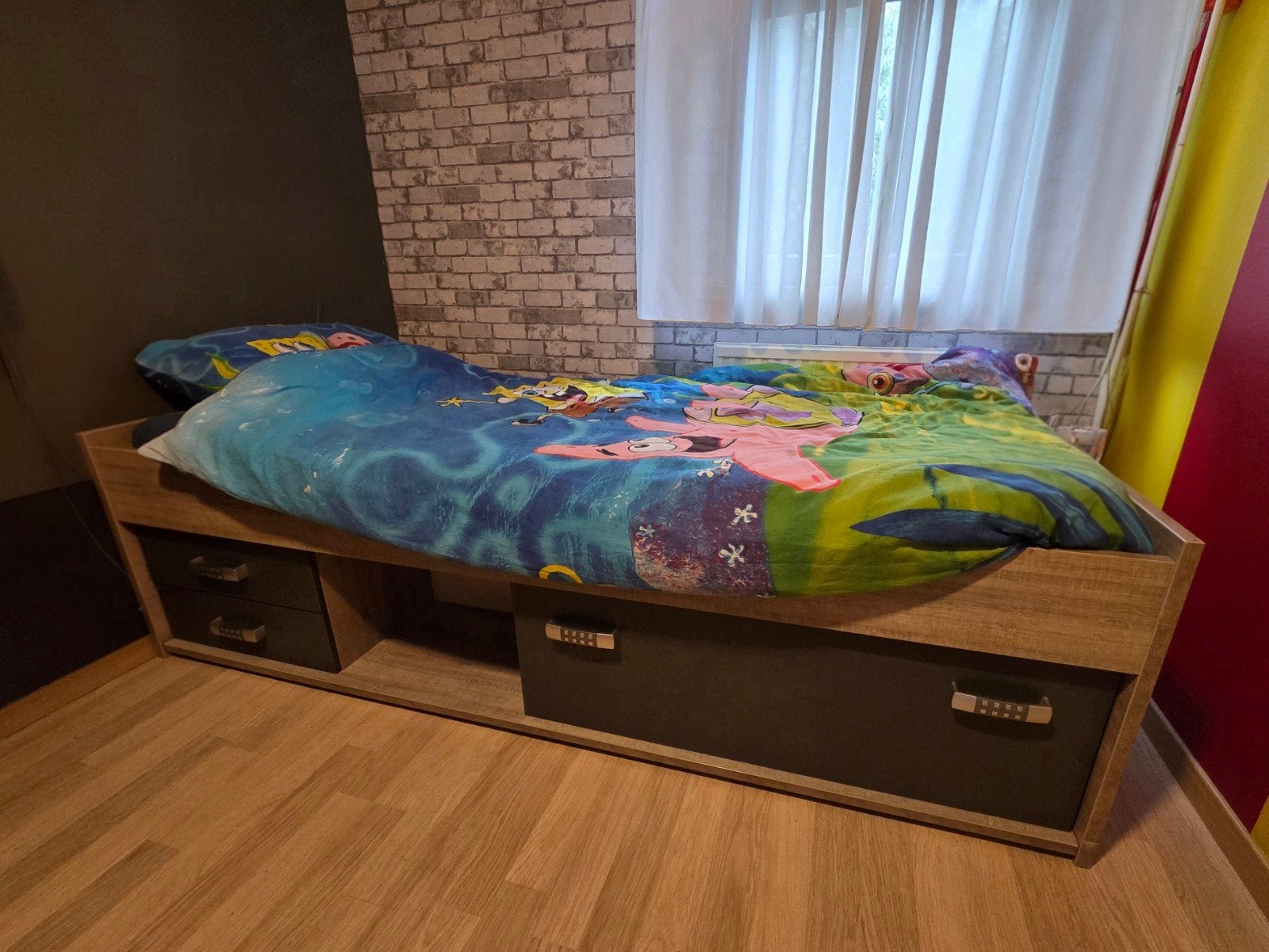 Bed 90x200cm met opbergruimte, Ophalen, Gebruikt, Eenpersoons, Wit