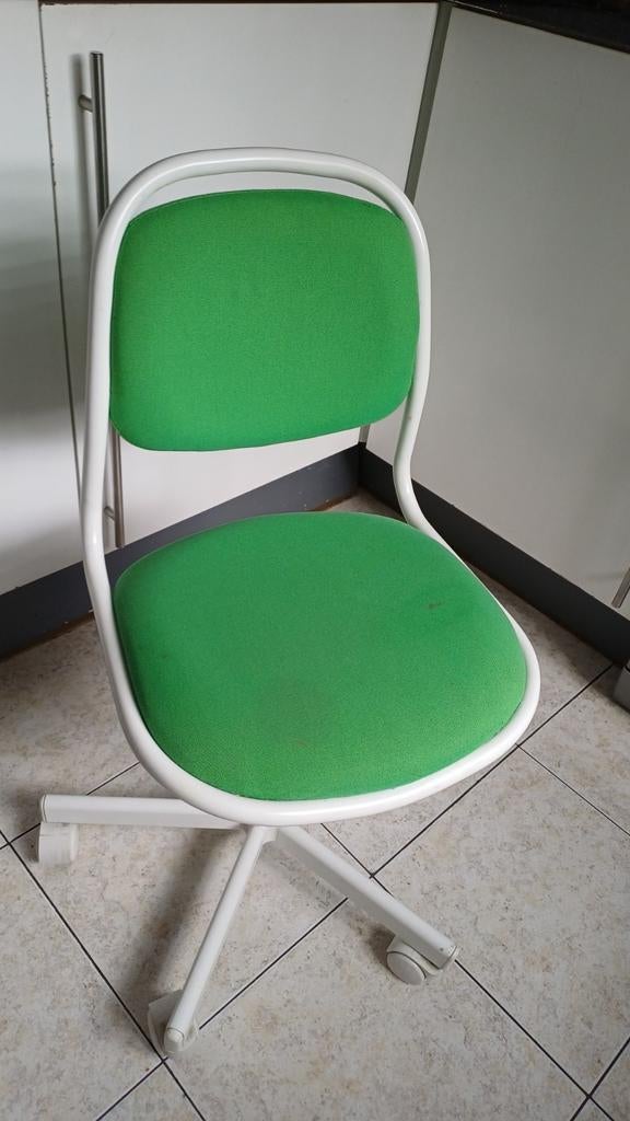 Groene bureaustoel met wieltjes, Ophalen of Verzenden