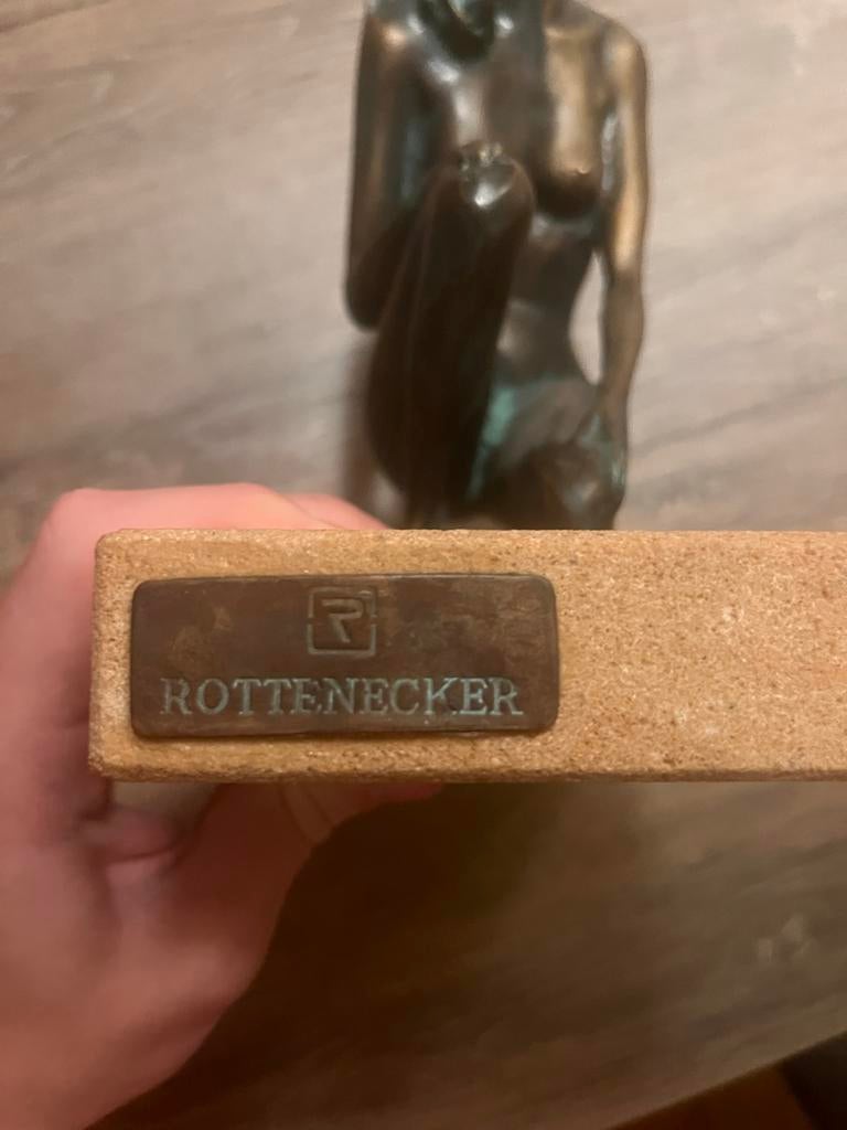 Bronzen beeldje van Rottenecker - Elegante Vrouwenfiguur, Antiek en Kunst, Kunst | Beelden en Houtsnijwerken, Ophalen of Verzenden