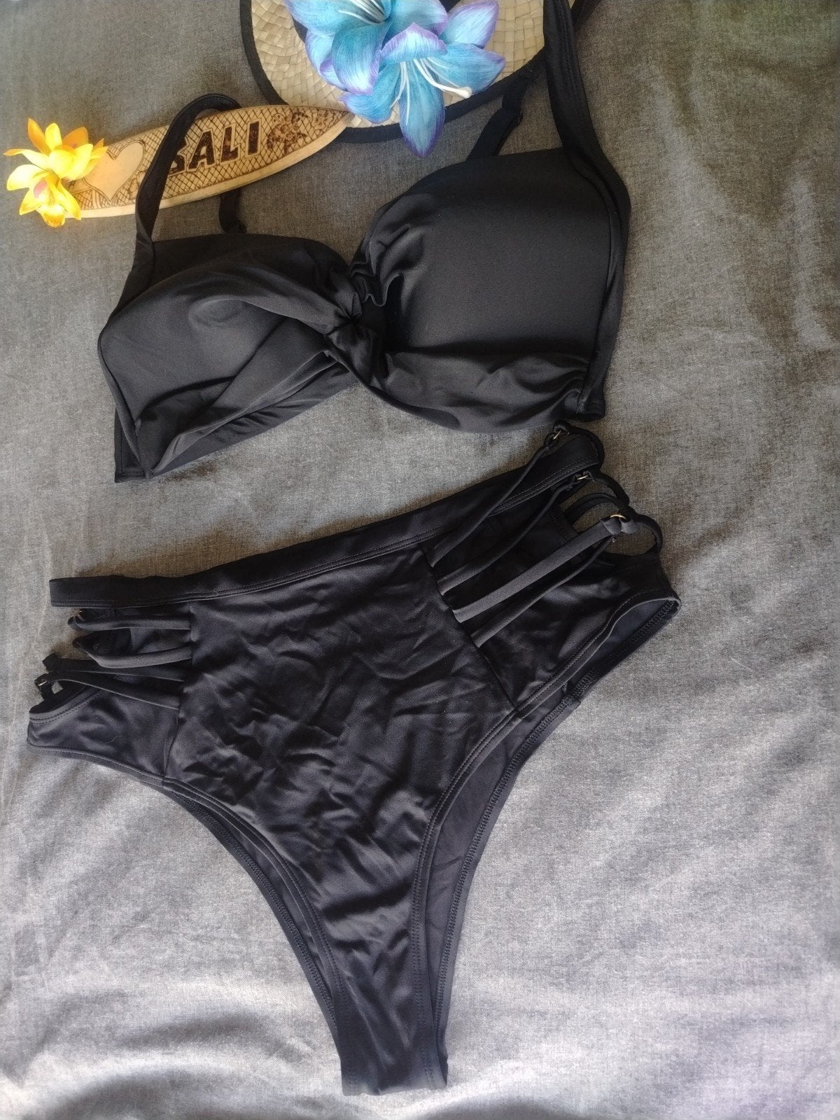 Doutzen Stories Zwarte Bikini Set XL - Zo goed als nieuw, Kleding | Dames, Zwart, Ophalen of Verzenden, Bikini, Doutzen Stories