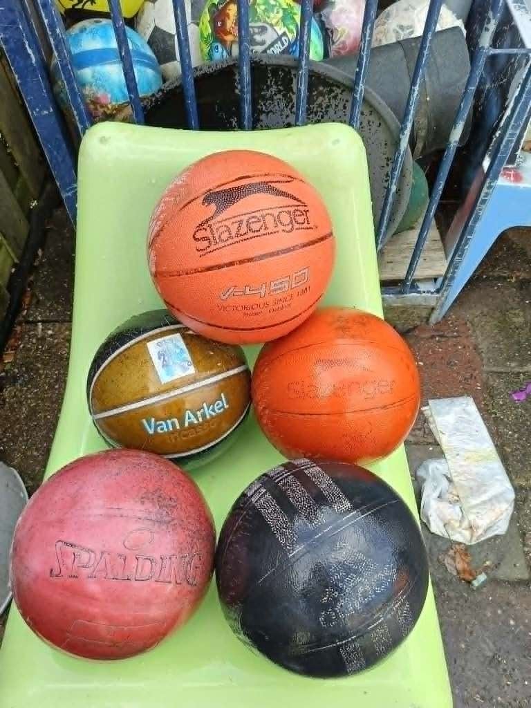 5 BASKETBALLEN, Ophalen of Verzenden, Gebruikt, Schoenen