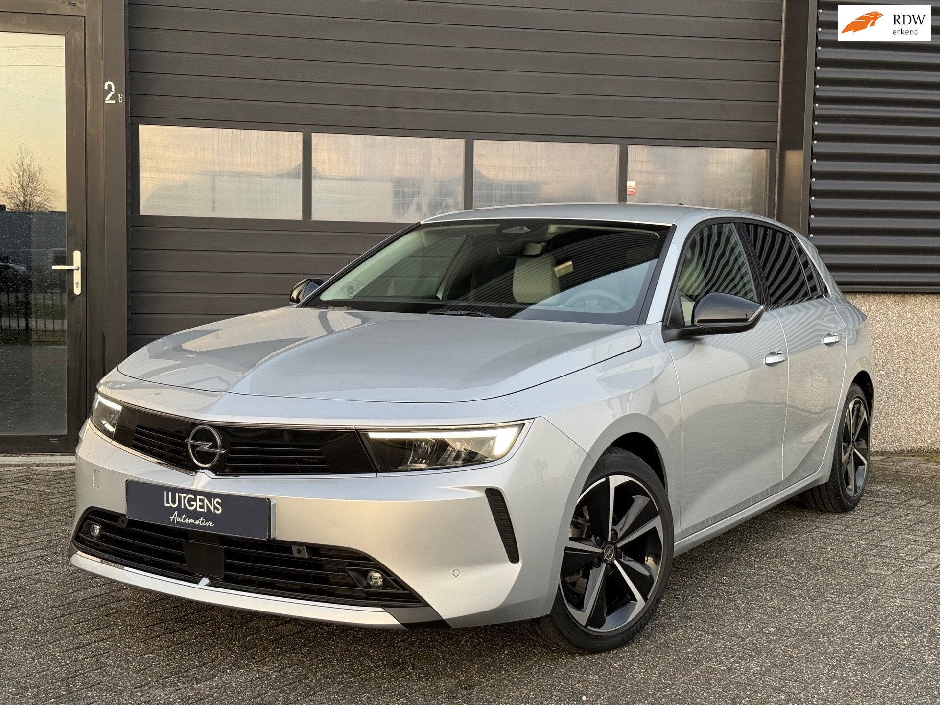 Opel Astra 1.2 GS-line Leder/stof 17 Inch ACC Camera, Gebruikt, Leder en Stof, Origineel Nederlands, Bedrijf