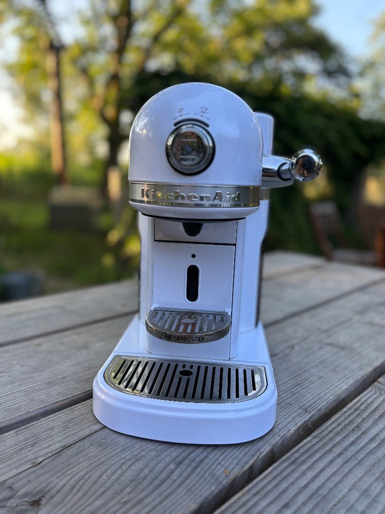 KitchenAid Artisan Nespresso Koffiezetapparaat, Ophalen, Gebruikt, Koffiemachine, Koffiepads en cups