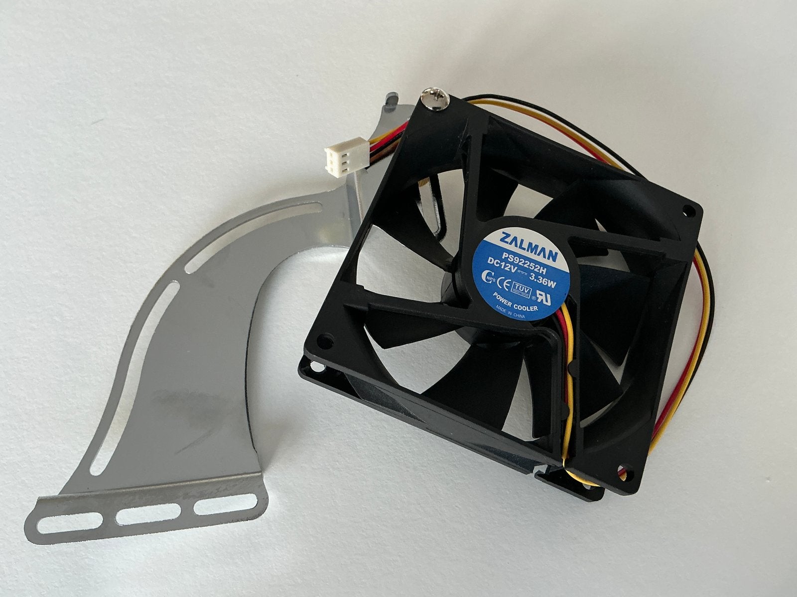Zalman ZM-FB123 6000 serie CPU cooler hulp fan, Computers en Software, Vintage Computers, Ophalen of Verzenden