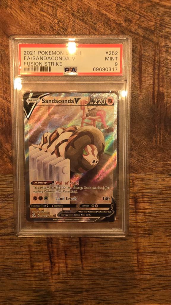 Sandaconda V Fusion Strike PSA 9 MINT Pokémon Kaart, Ophalen of Verzenden, Zo goed als nieuw, Losse kaart
