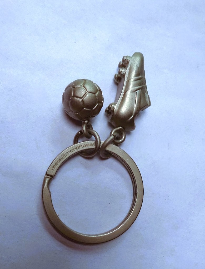 Voetbal sleutelhanger * voetbalschoen en een voetbal, Verzenden, Zo goed als nieuw, Sport