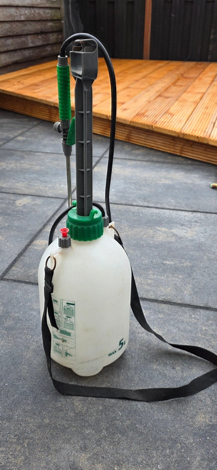 Drukspuit 5 liter - Handige sproeier voor tuin en huis, Ophalen of Verzenden