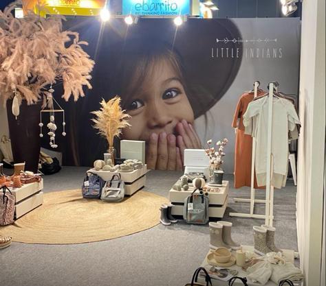 Overname: Little Indians kinderkleding en lifestyle merk, Ophalen, Zo goed als nieuw, Jongetje of Meisje