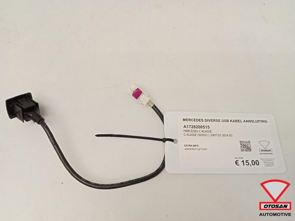 Mercedes Diverse USB Kabel Aansluiting A1728200515, Gebruikt, Mercedes-Benz AG, Mercedes-Benz, Ophalen of Verzenden