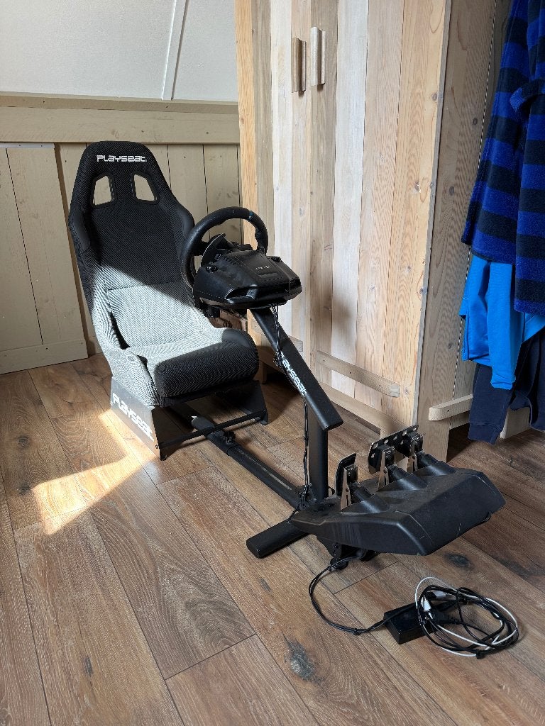 Playseat racestoel + Logitech G29 stuur en pedalen, Ophalen, Gebruikt, 1 speler, Racen en Vliegen