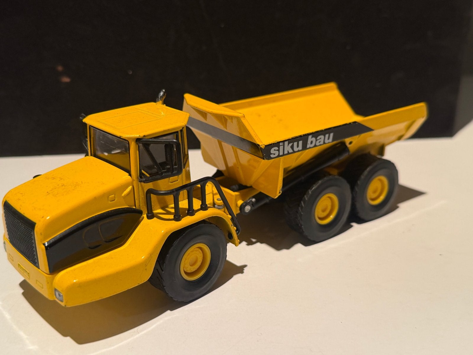 Siku Bau Dumper Vrachtwagen 1:50, Hobby en Vrije tijd, Ophalen of Verzenden, Gebruikt
